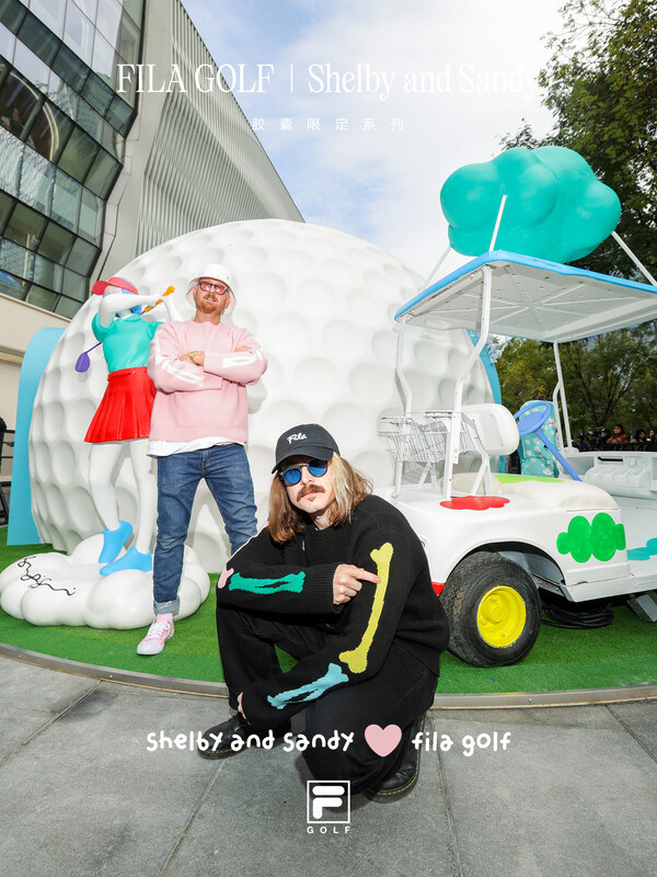 elby and Sandy胶囊限定系列趣玩发布新葡京一起趣果岭 FILA GOLF X Sh(图5)